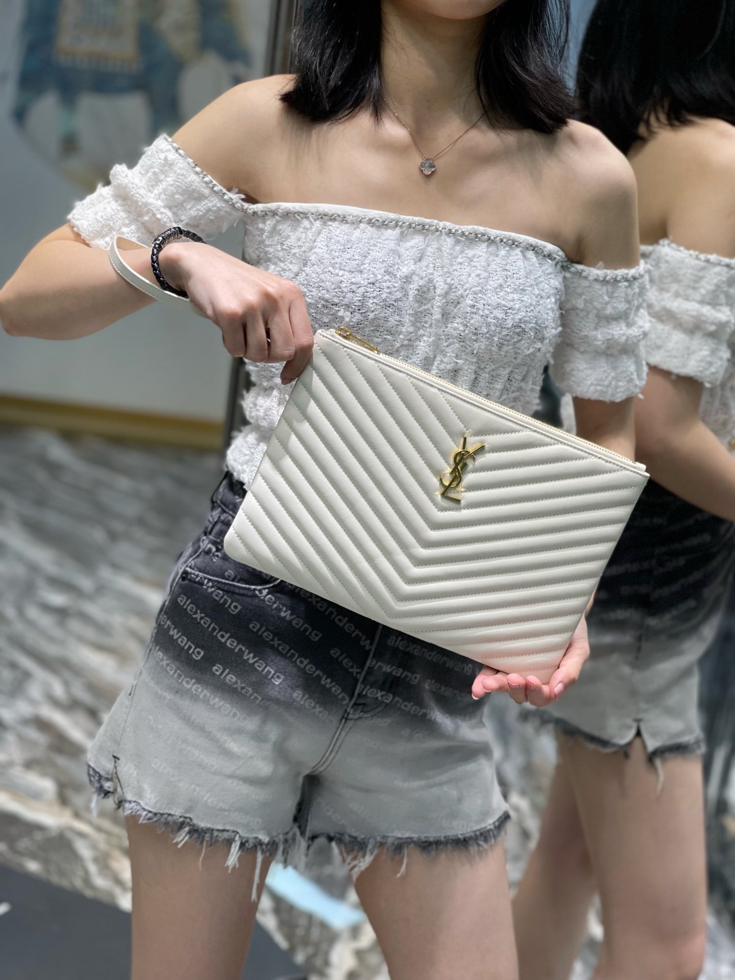 YSL_提花拼接文件手拿包-白色金扣-30cm