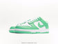 N1KE-WMNS SB Dunk LowWhiteGreen Glow