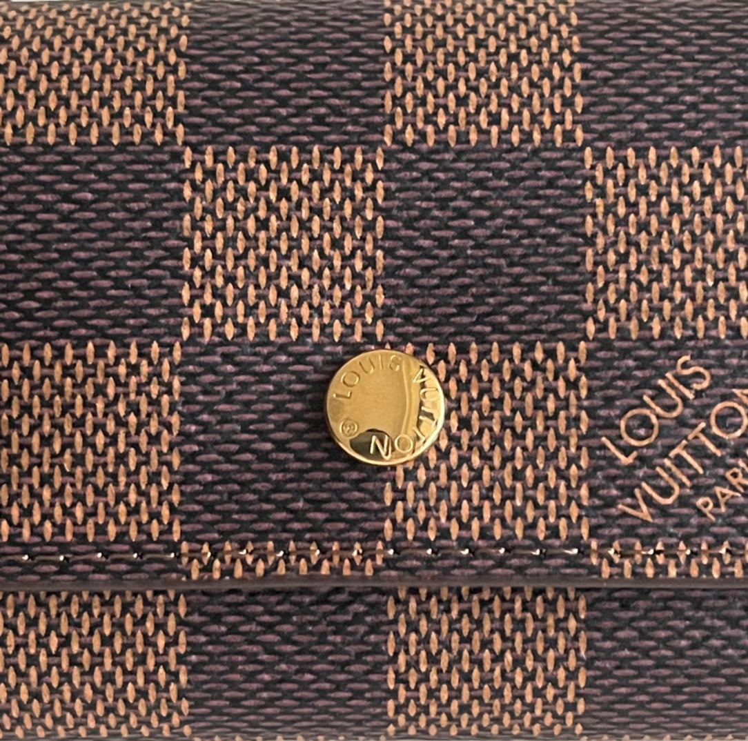 LV 鑰匙包