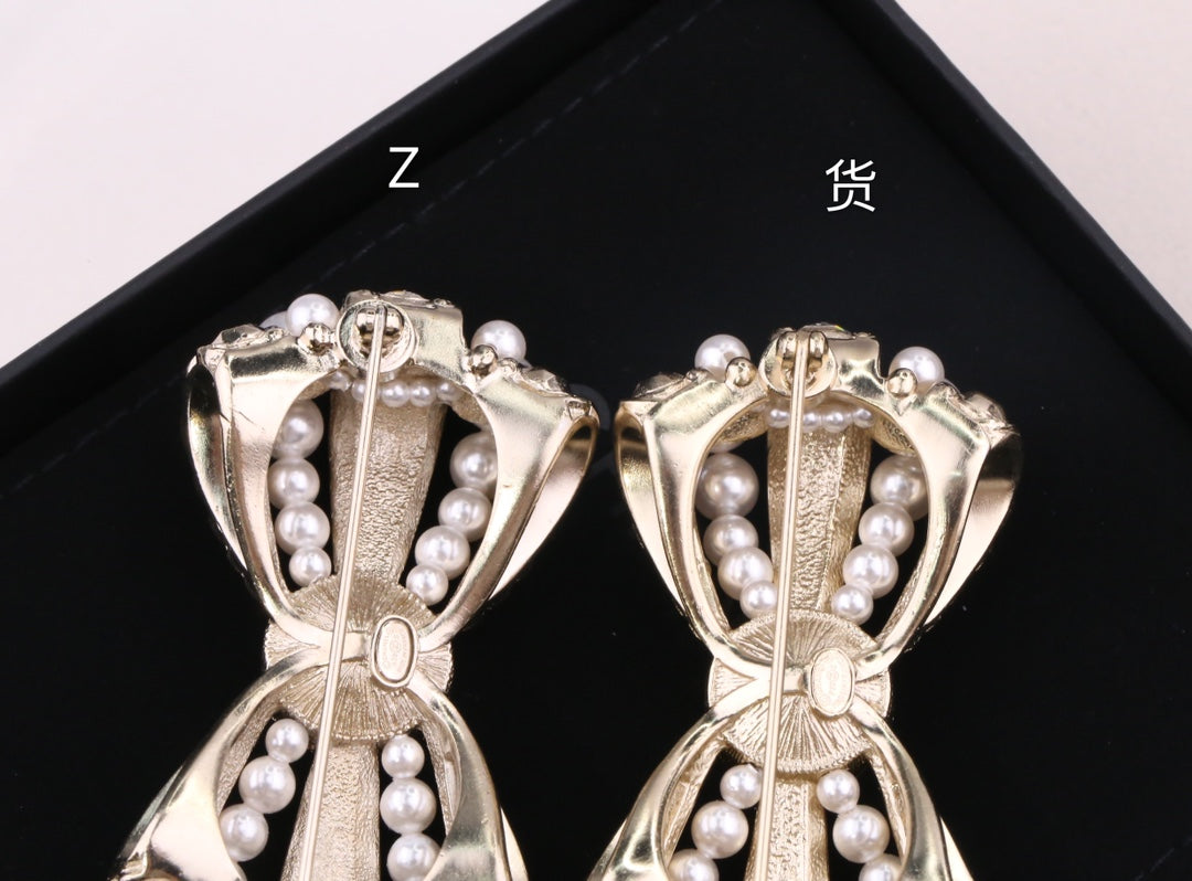 Chanel 胸針