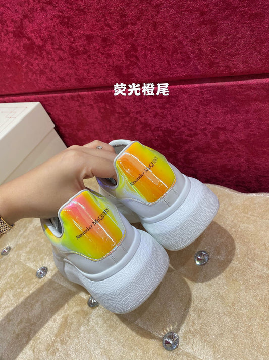 麥M昆-經典小白鞋 黃色尾