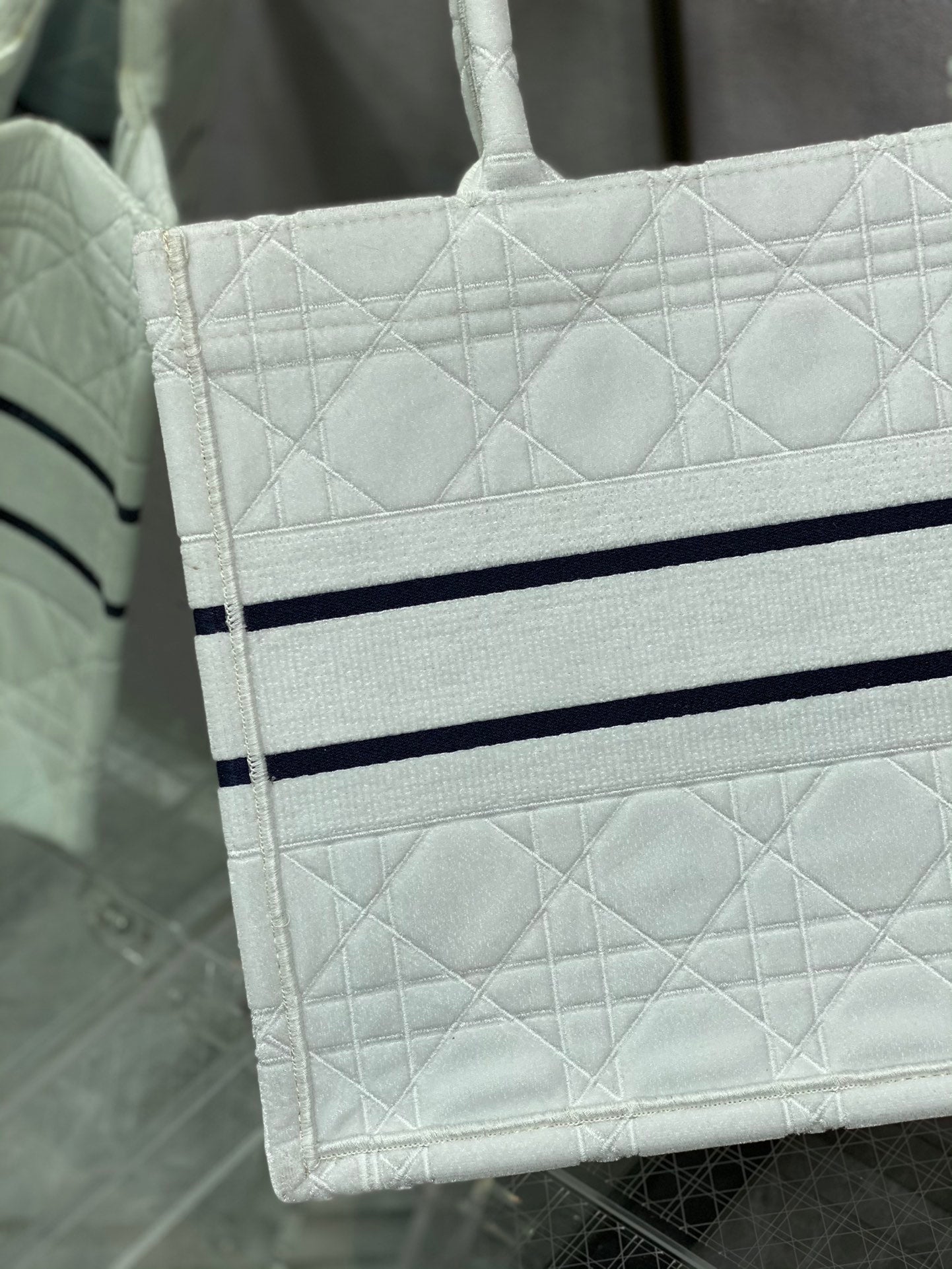 Dior Book Tote-小號36.5cm-秋冬絲絨菱格系列