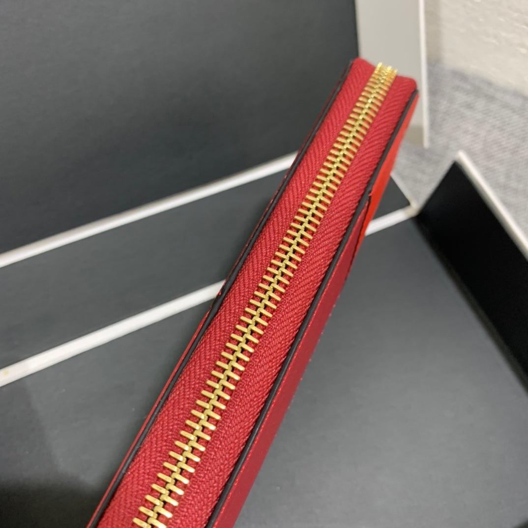 Loewe Puzzle zip around wallet 拉鍊長夾