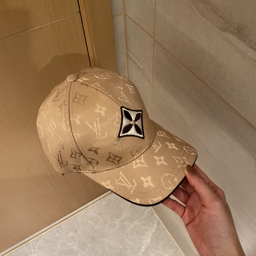 路L家-新款LOGO拼接棒球帽 2色