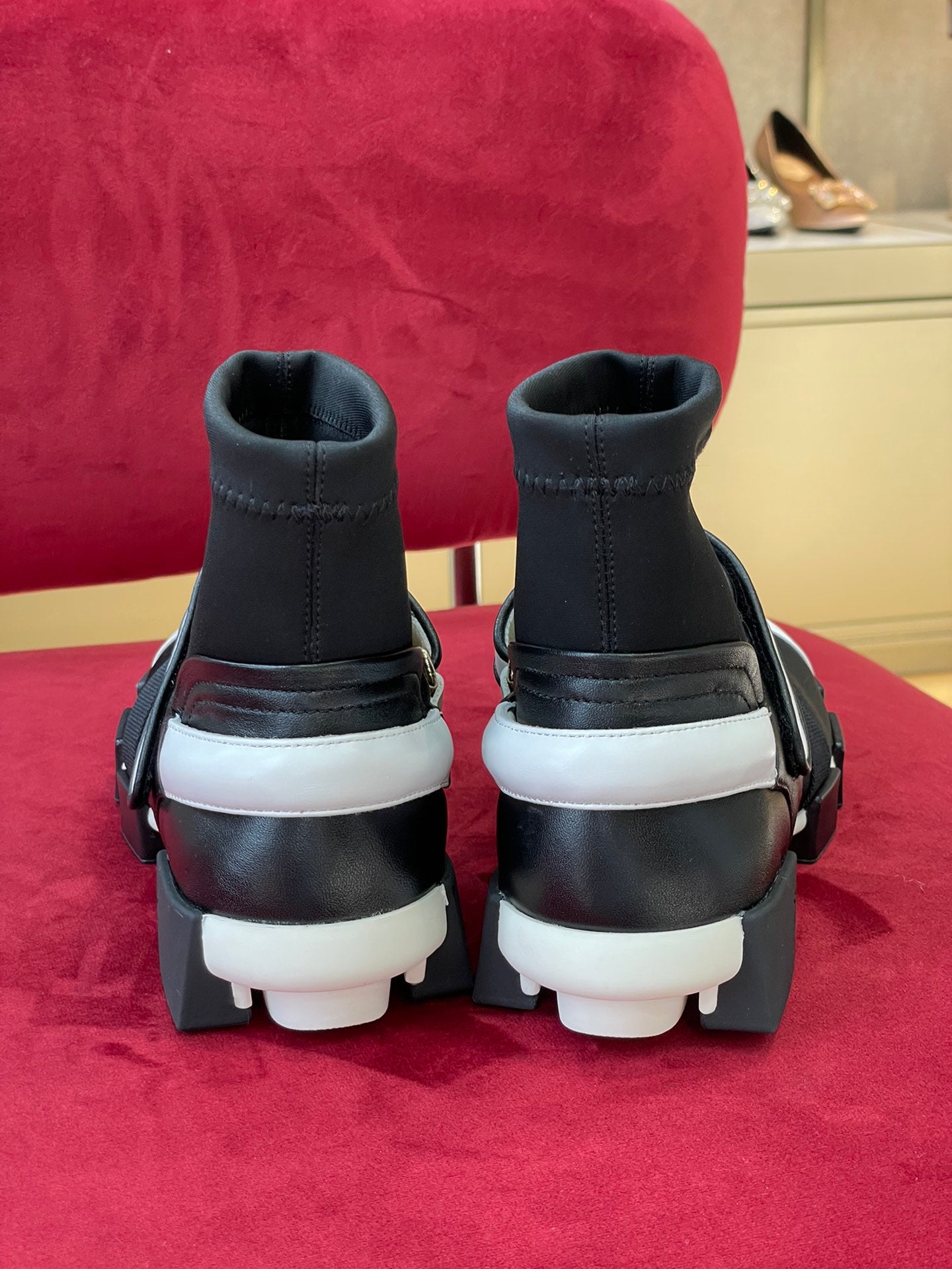 小香家-秋冬新款登月鞋（尺碼35-41）