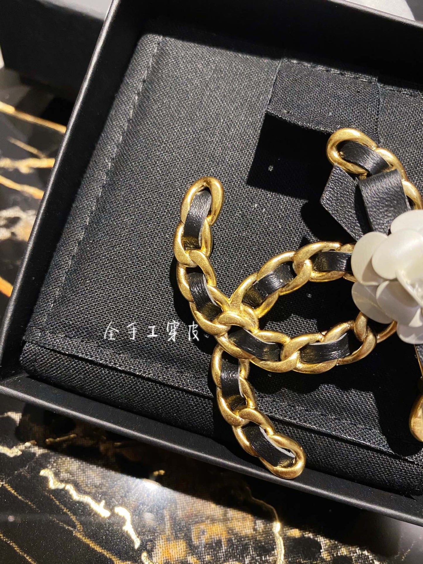 Chanel 胸針