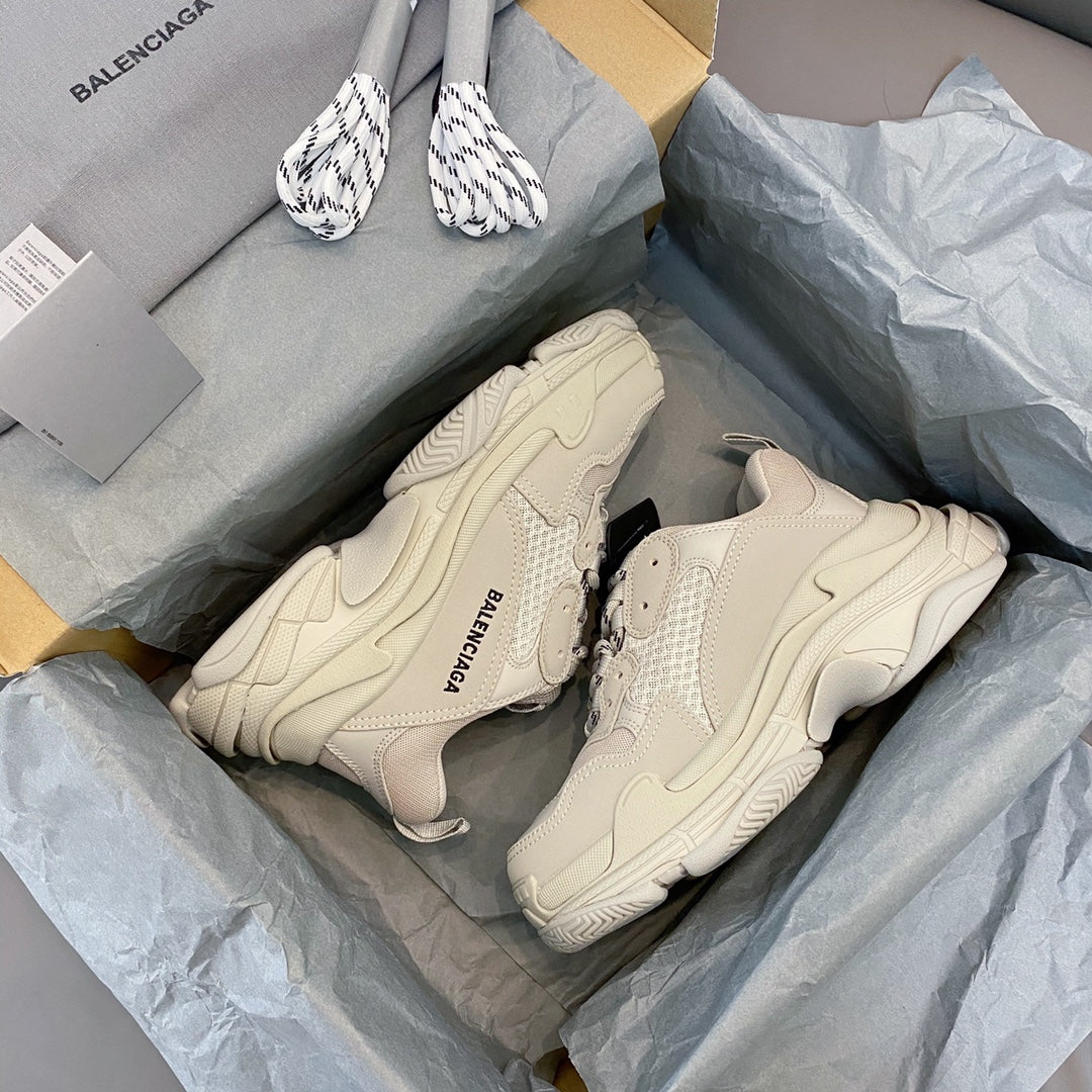 Balenciaga 巴黎世家-Triple S 老爹鞋