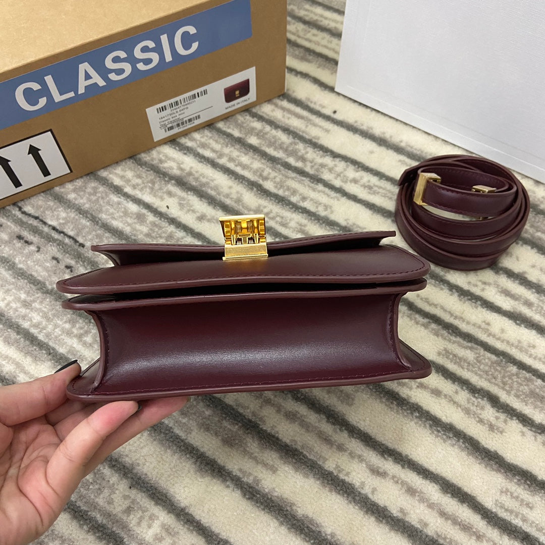 賽C家-Box豆腐包-Teen 18.5cm