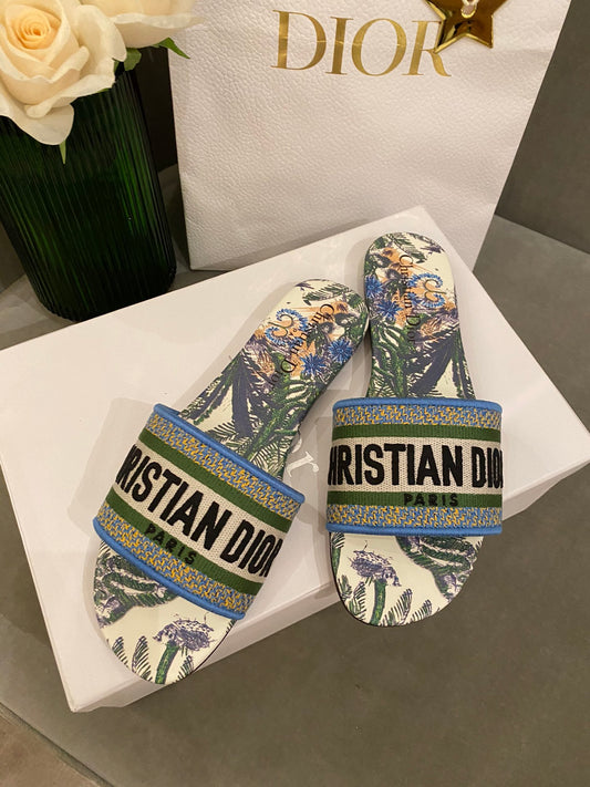 迪D家-藍色刺繡拖鞋