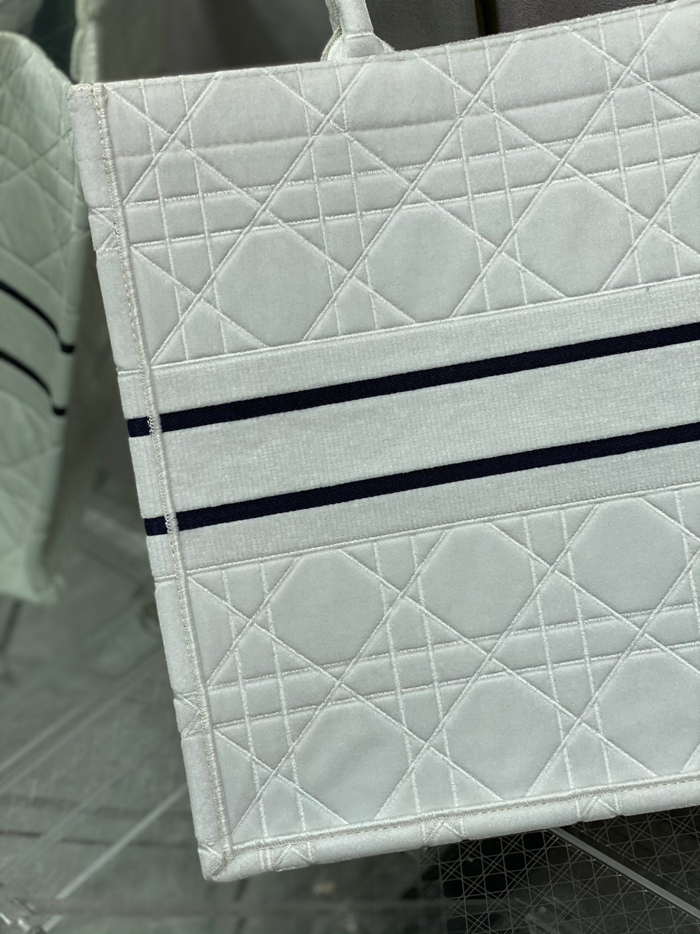 Dior Book Tote-大號41.5cm-秋冬絲絨菱格系列