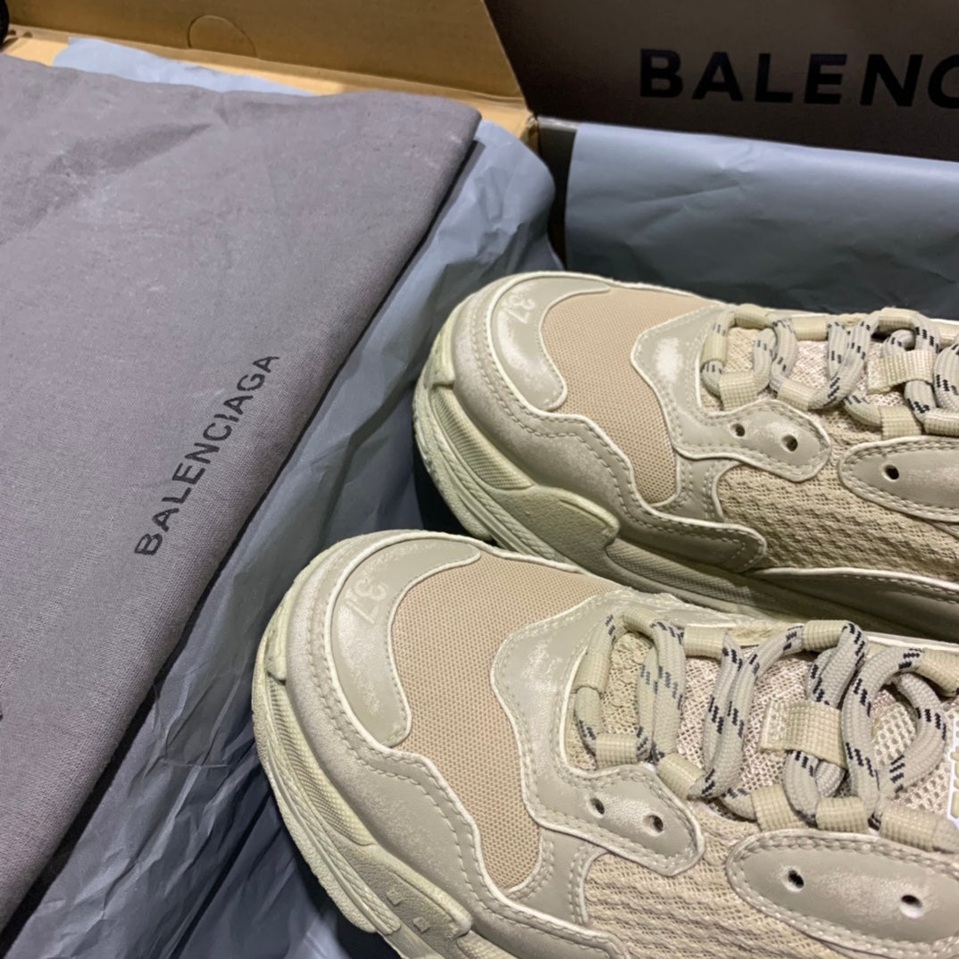 Balenciaga 巴黎世家-老爹鞋