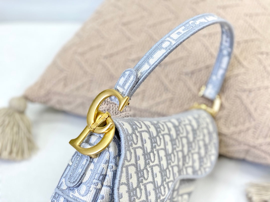 Dior Saddle 馬鞍包 25cm