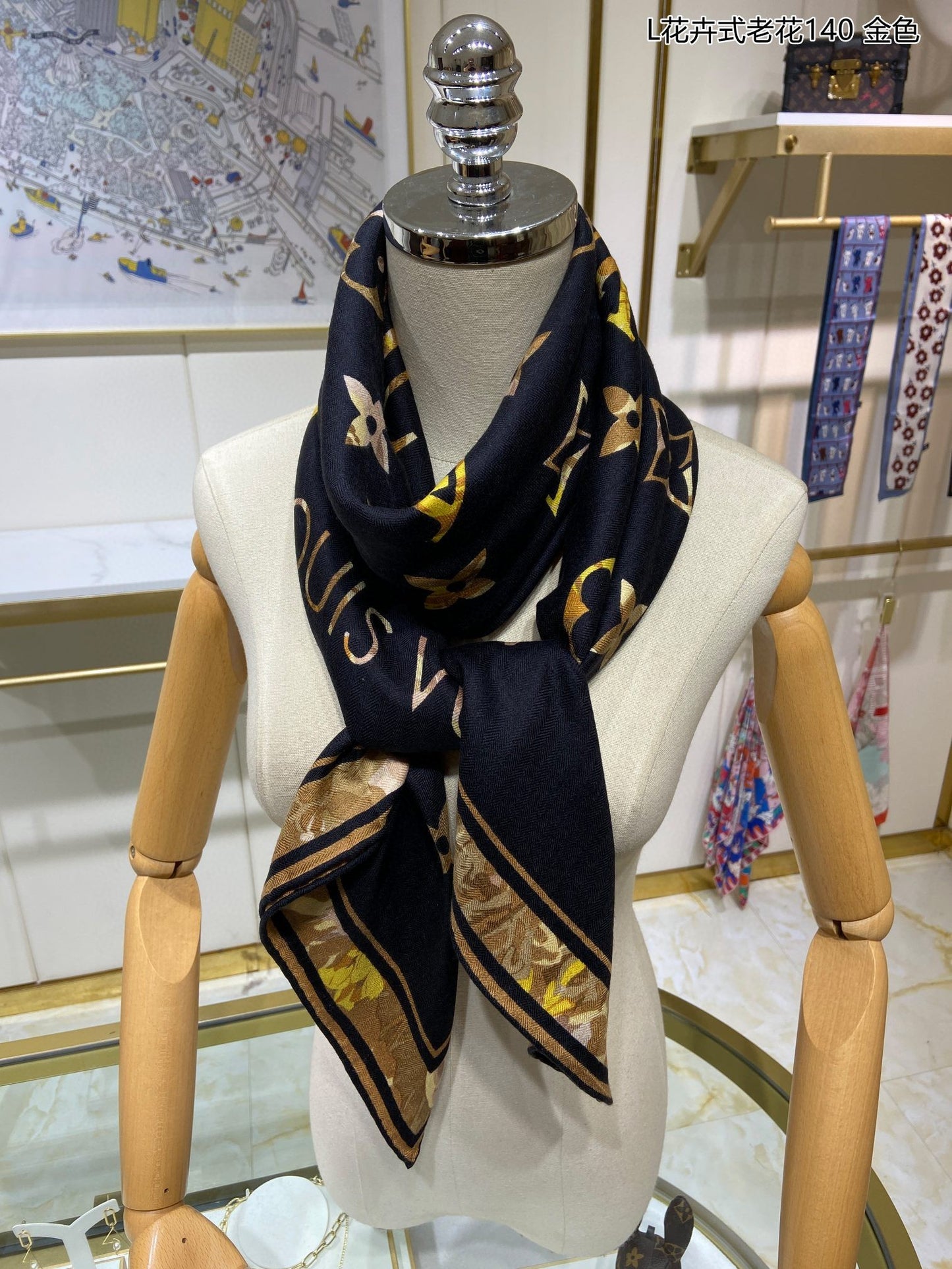 路L家-花卉式老花方形圍巾 140*140cm Croisillon 70%羊絨30%真絲