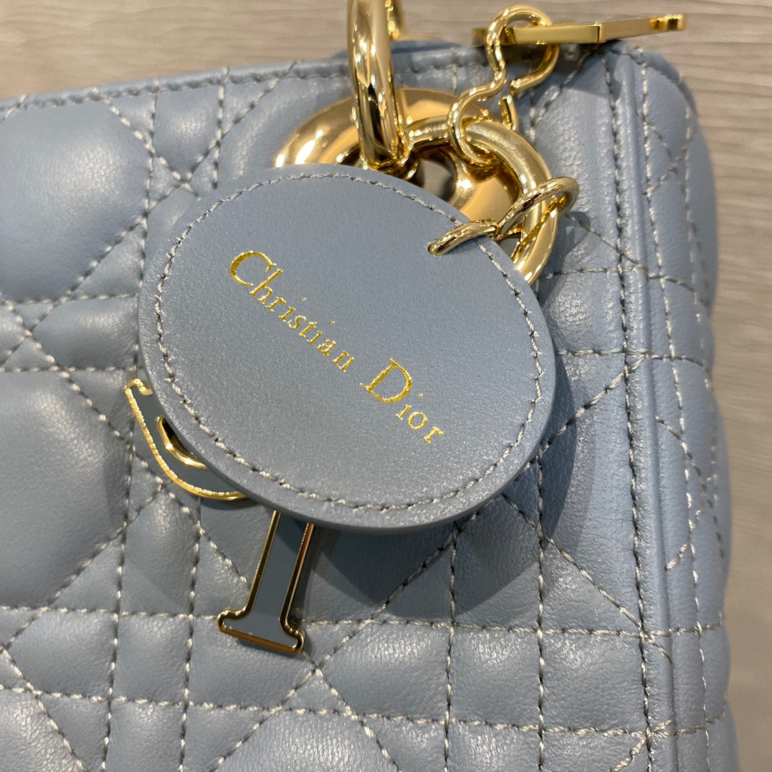 Dior-Mini Lady Dior手袋-三格黛妃-17cm-天藍珐瑯扣
