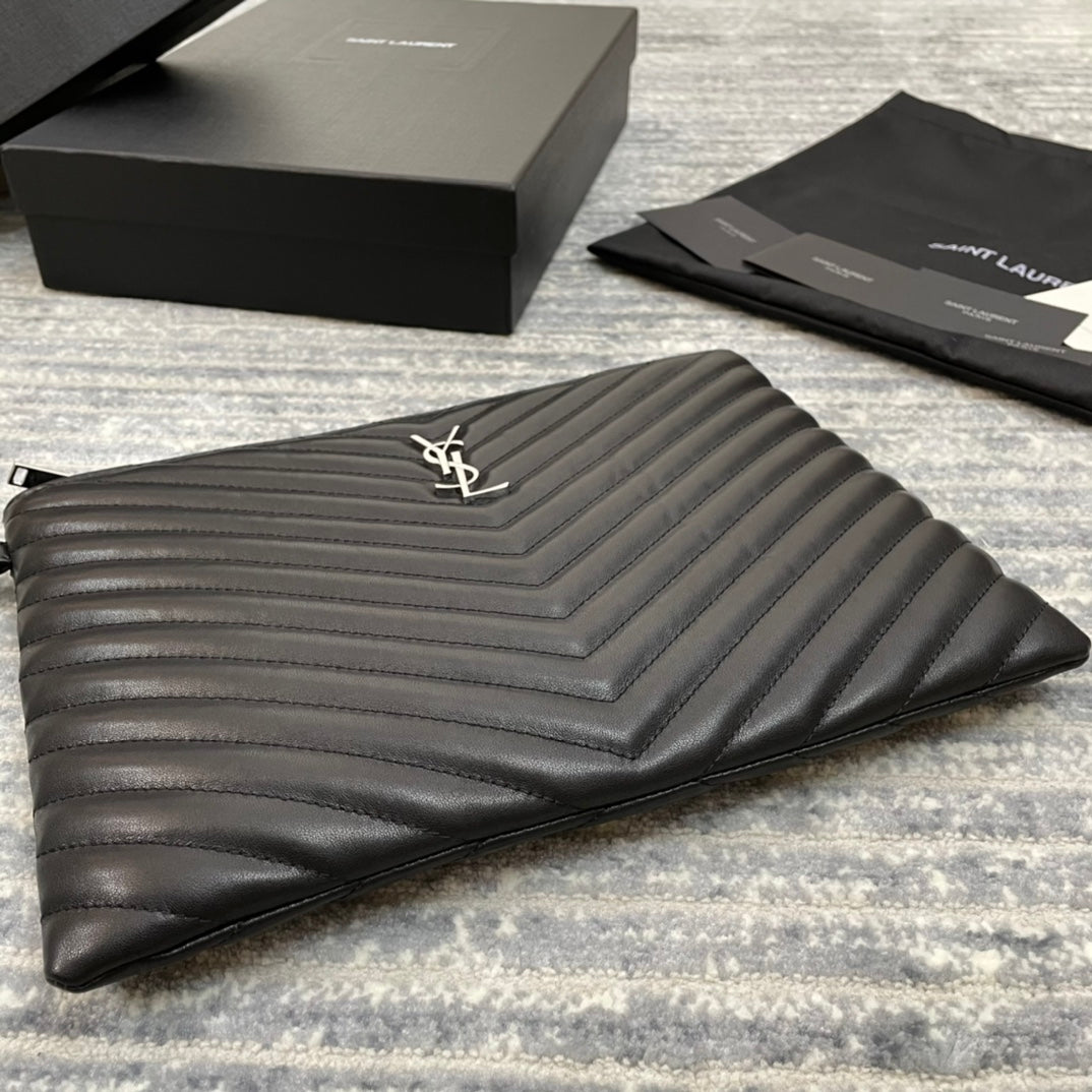 YSL 經典MONOGRAM中號絎縫皮革手包-黑色小牛皮銀扣