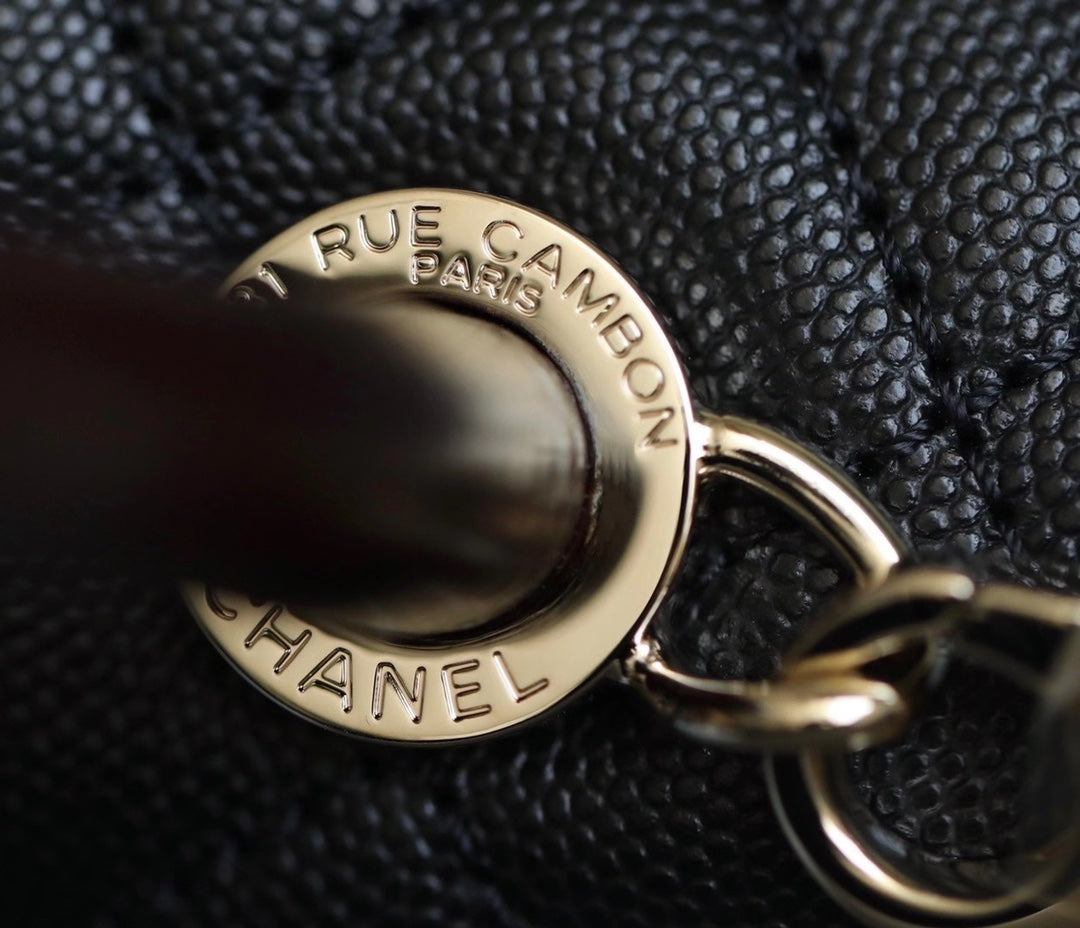 Chanel mini coco handle-黑色球紋牛皮-淡金扣