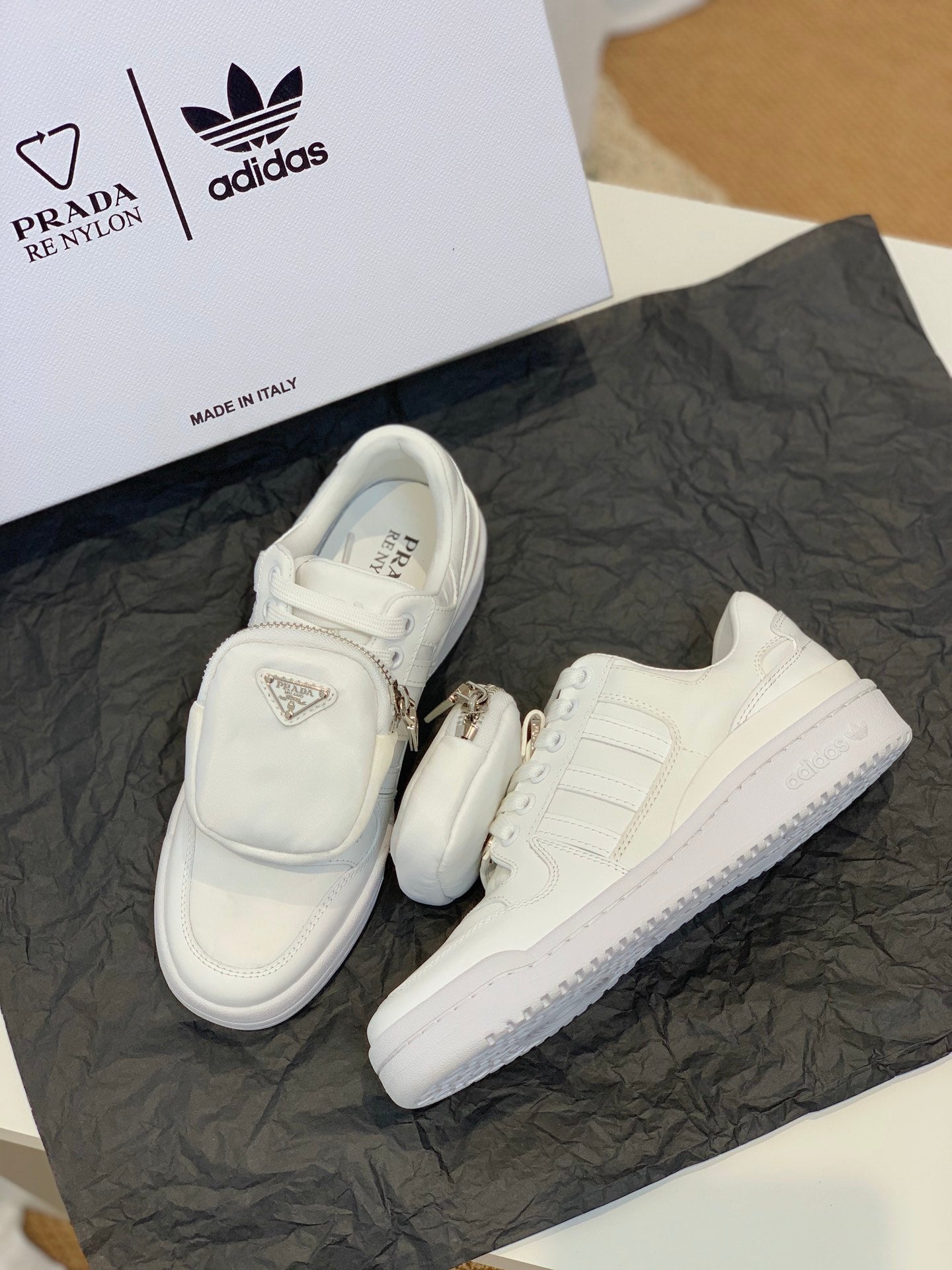 Prada 鞋-Prada x adidas 聯名款 運動休閒鞋