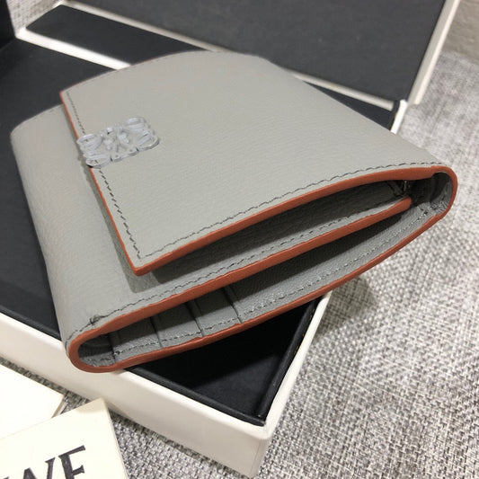 Loewe 三折短夾