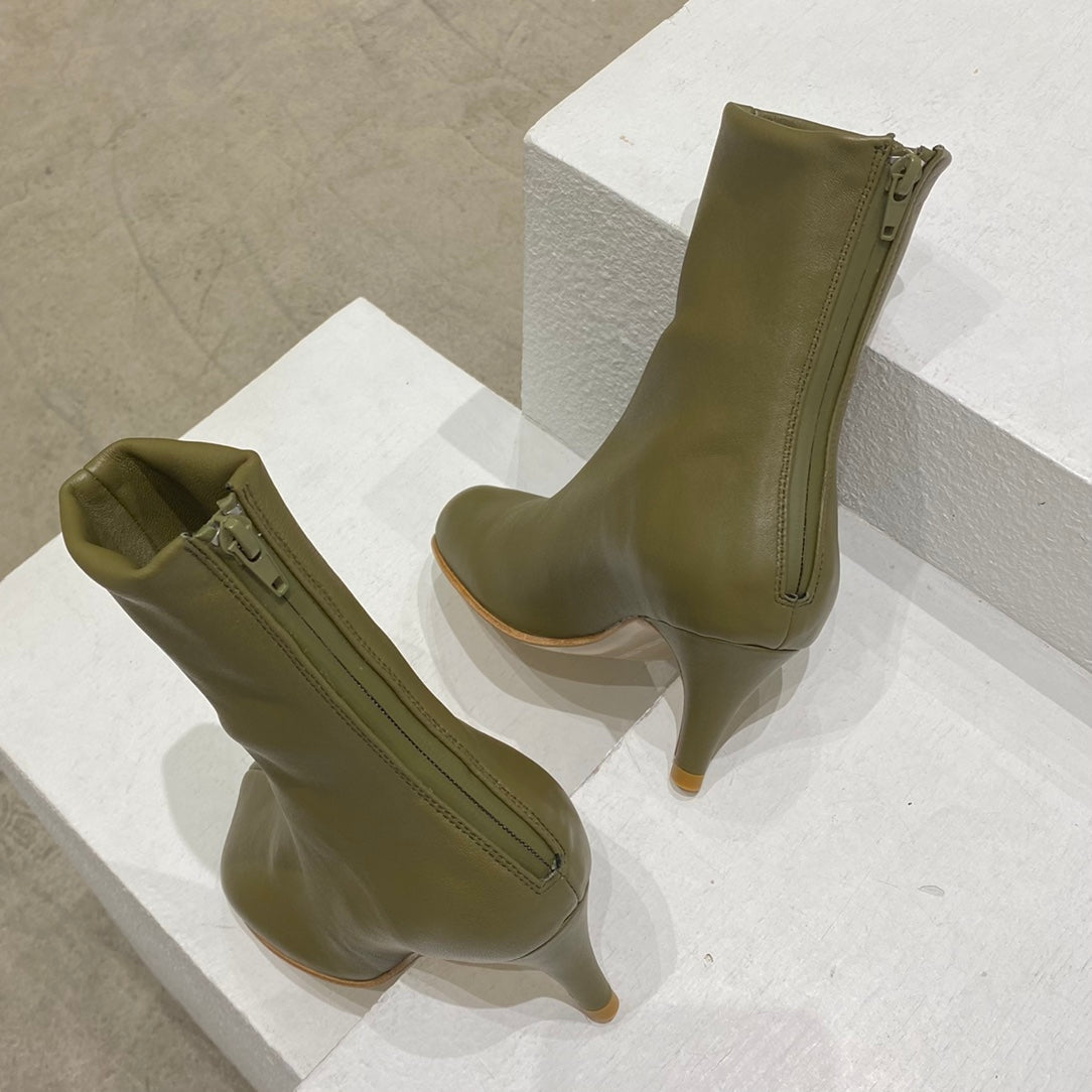 B編織-22ss 英倫高跟靴 全牛皮（35-39，40-42可訂製）