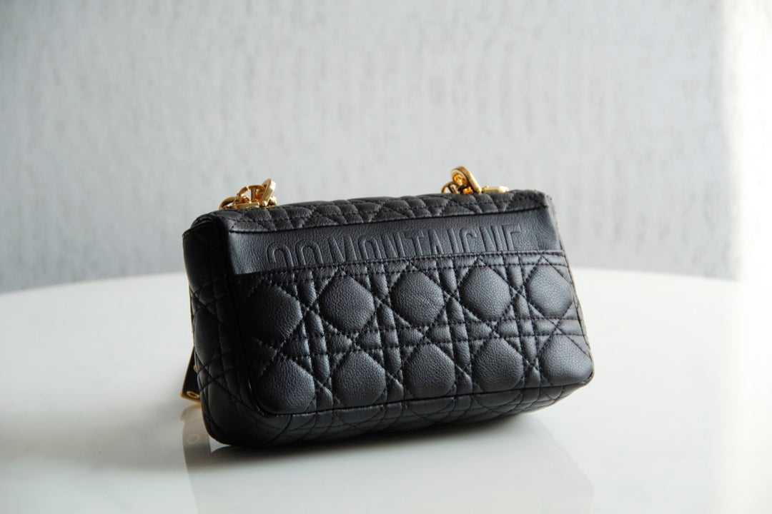 Dior Caro 小號20cm-黑色小牛皮