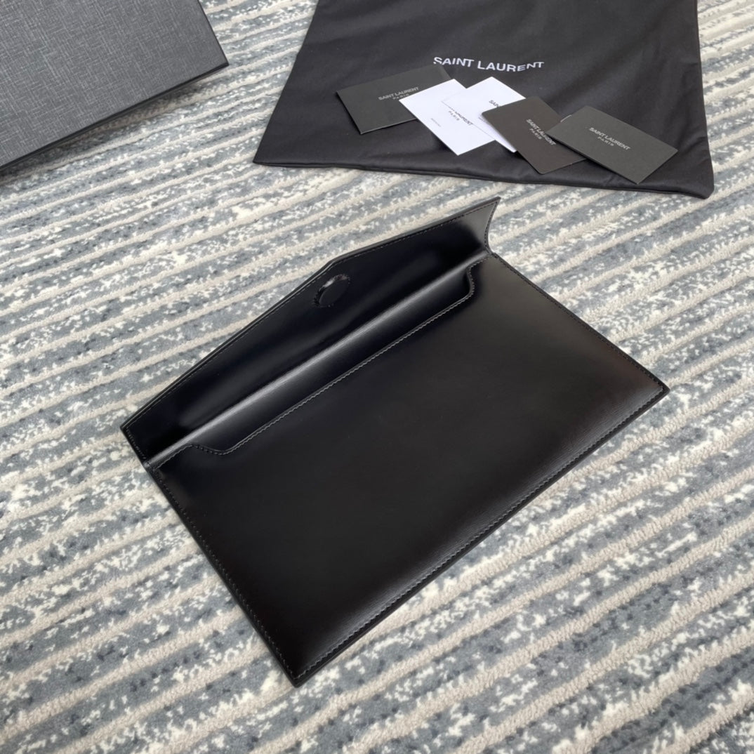 YSL ptown_新品手拿包-黑色牙籤紋金扣