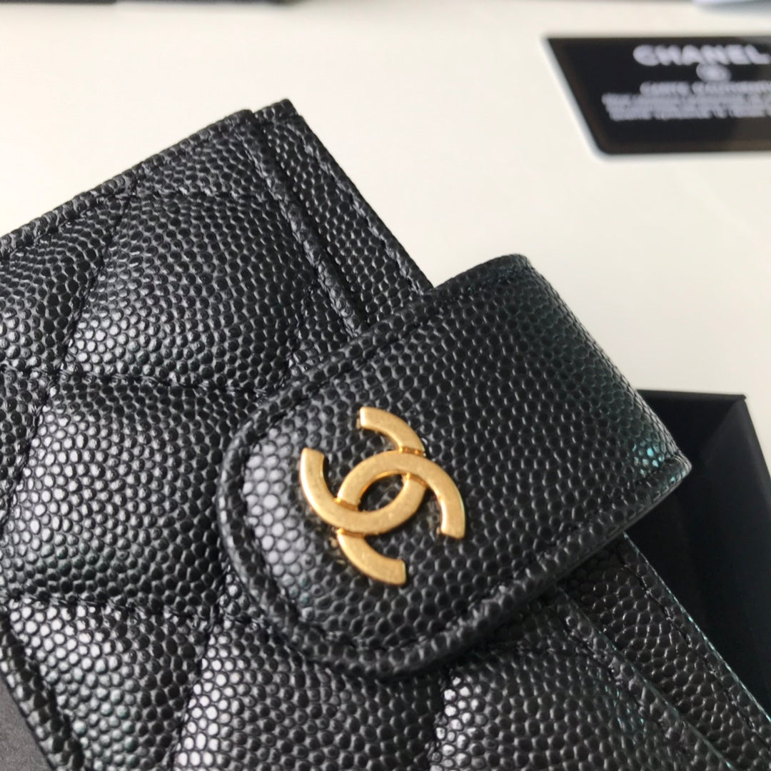 Chanel 多隔層風琴式卡包
