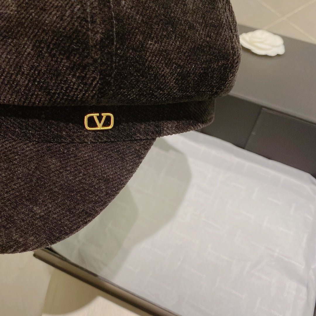 范倫V-燈心絨鴨舌軍帽 黑色