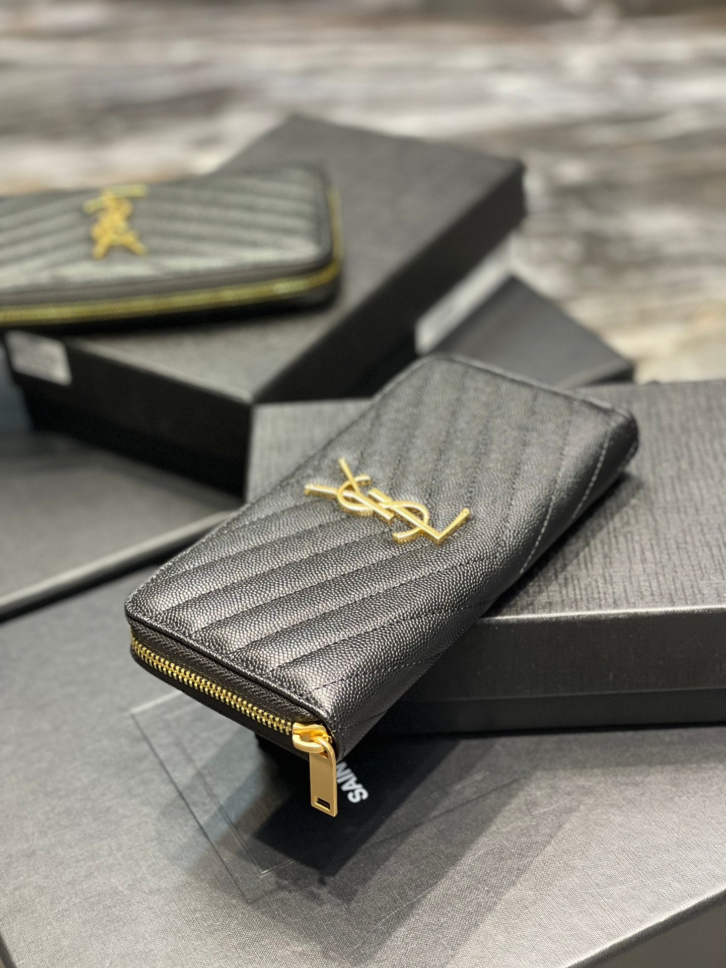 YSL 拉鍊長夾 黑色金扣
