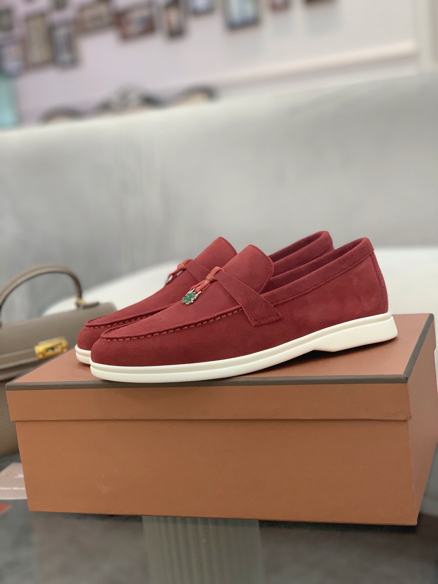 Loro p1ana-羊絨復古平底鞋 磚紅色