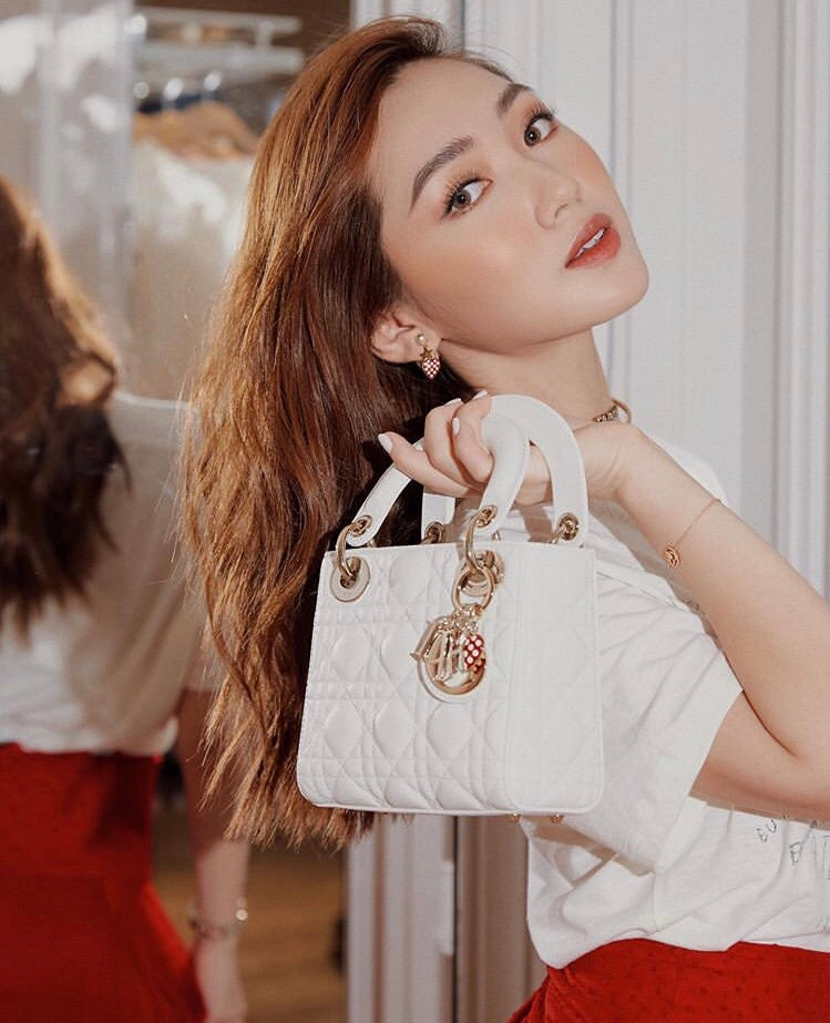 Dior Lady Dior-三格黛妃包-金扣+紅色珐瑯心型吊扣-17cm-白色