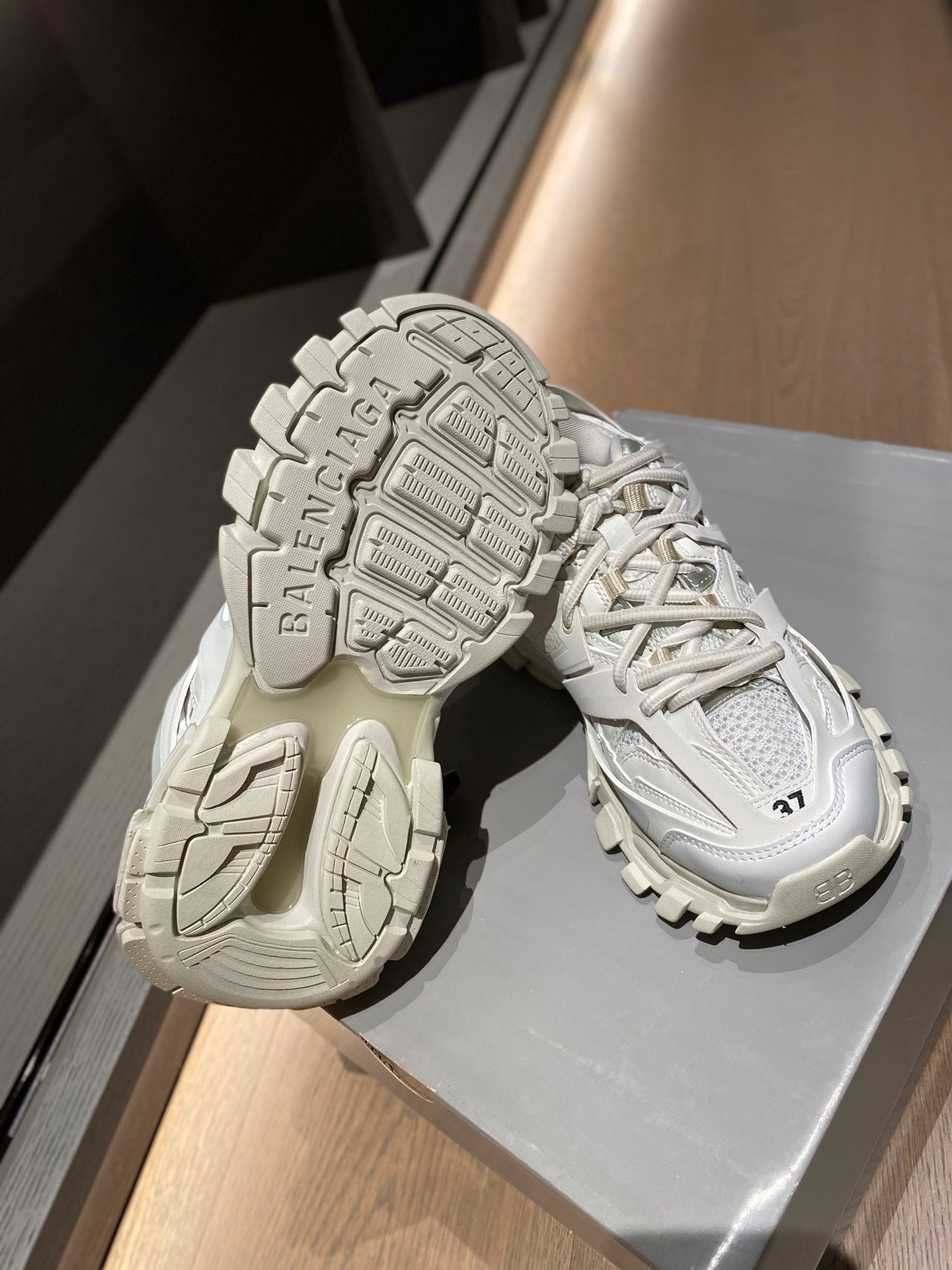 Balenciaga 巴黎世家-老爹鞋