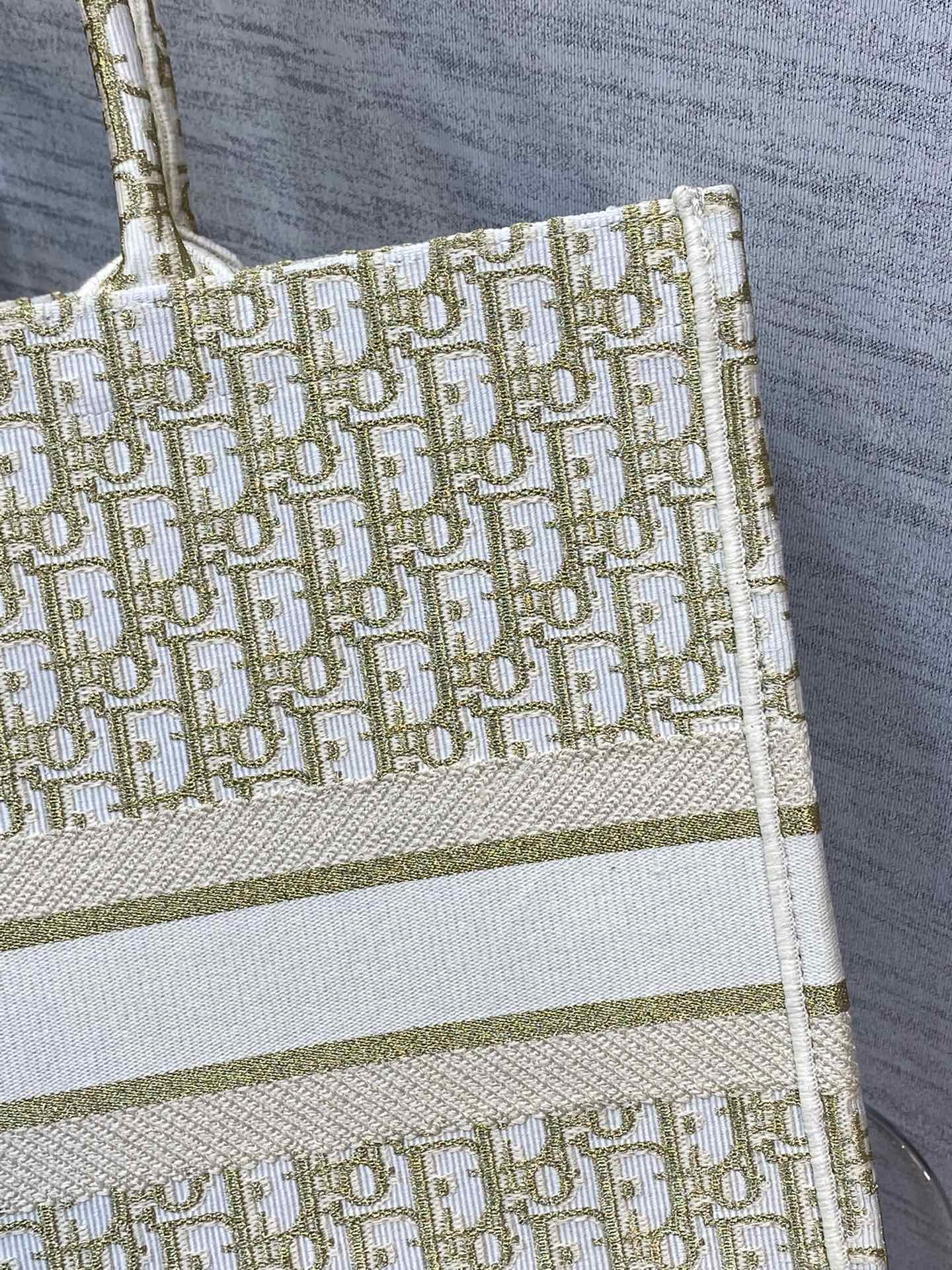 Dior Book Tote-大號41.5cm-金色老花 聖誕限定