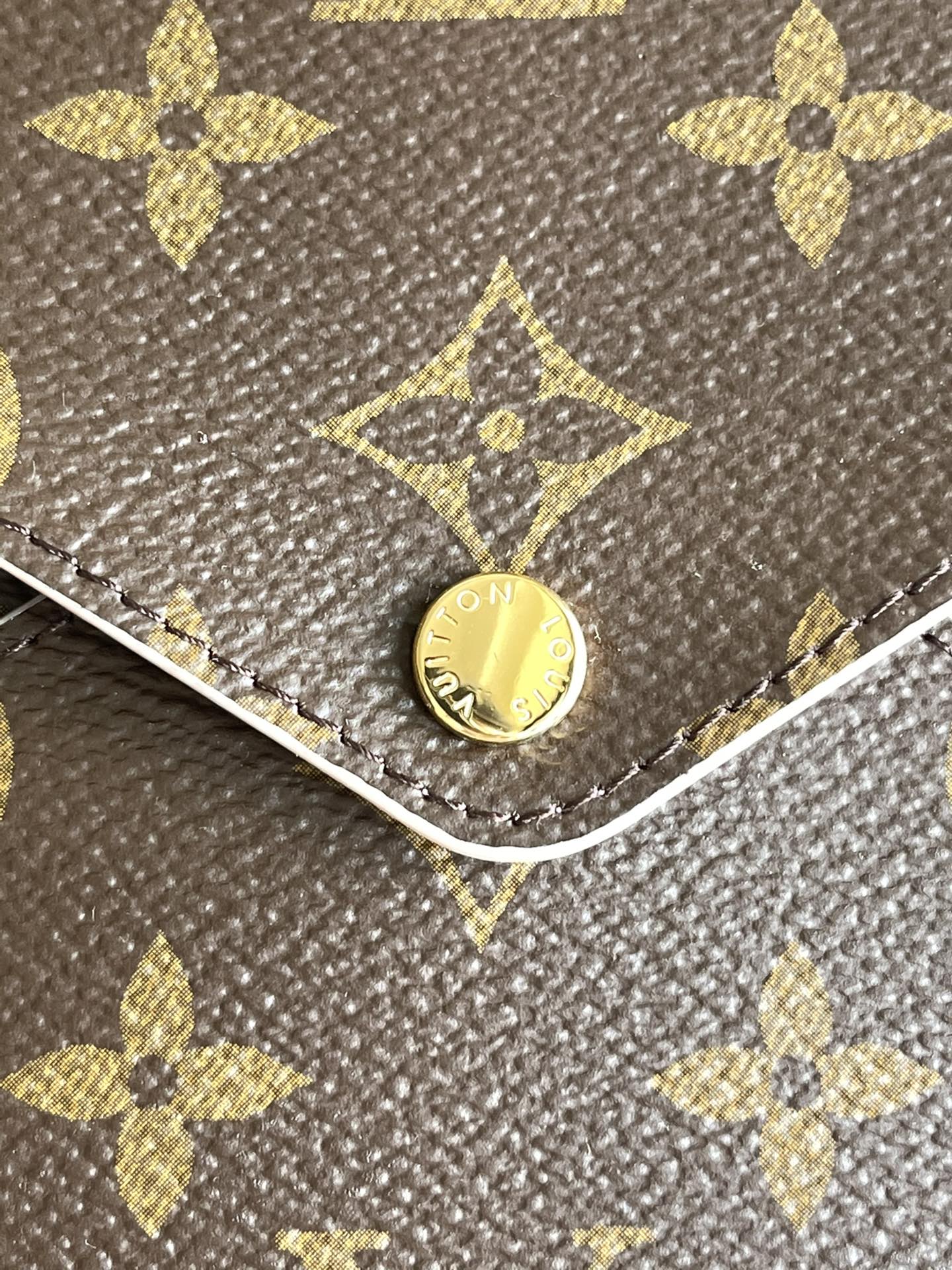 LV M62034 M67600 三合一組合手拿包
