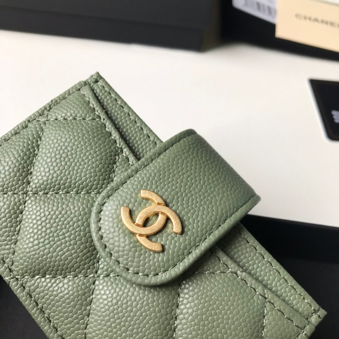 Chanel 多格層風琴式卡包
