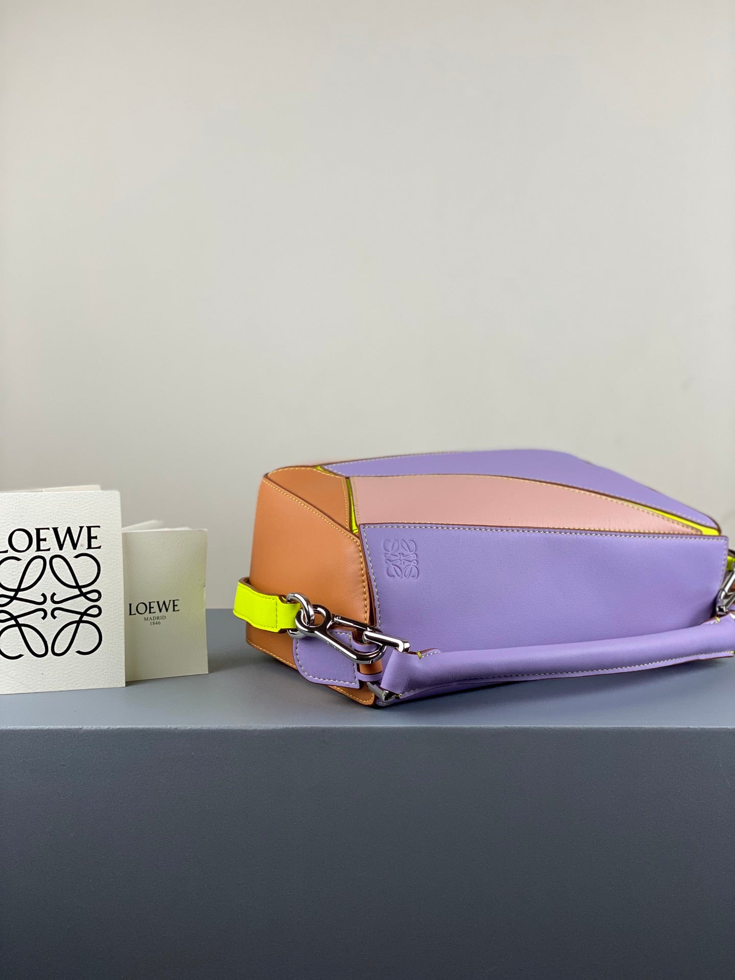 羅L威-2020 春季新品 Puzzle bag 小牛皮 小號