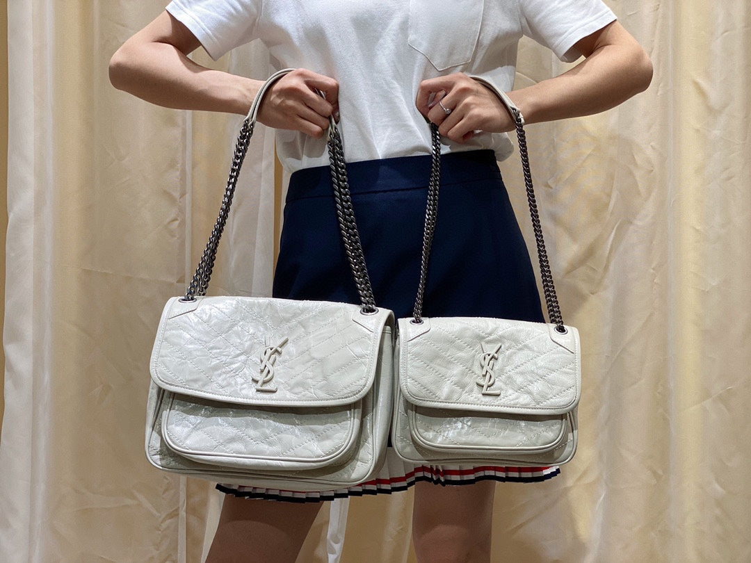 聖Y羅-Niki 28cm/22cm 大小比對圖