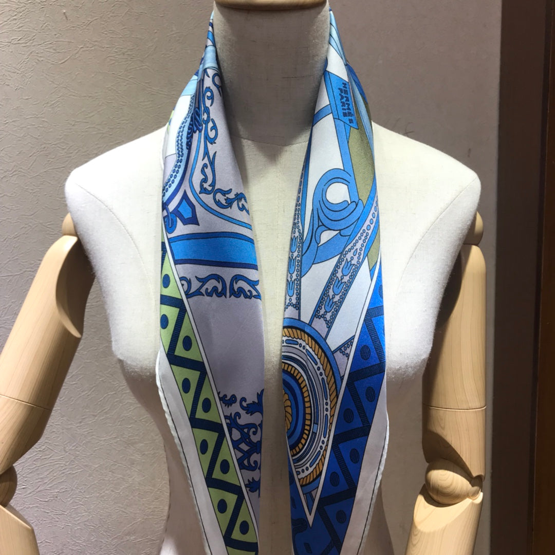小愛款-最新款花園菱形巾-100%斜紋真絲-43*115cm