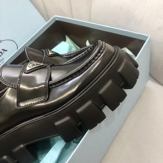 Prada鞋-Prada Monolith 方頭經典款 樂福鞋