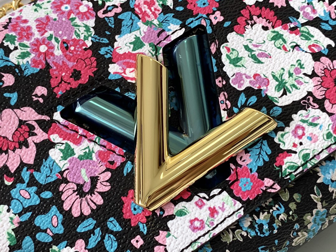 M55038 路L家-2019 早秋系列 TWIST 小號手袋  紅花