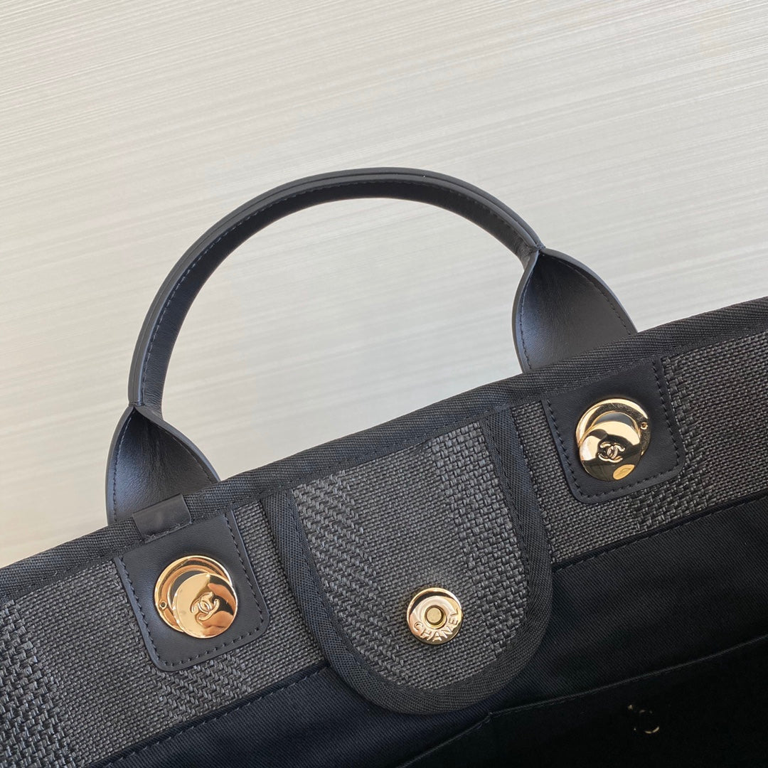 Chanel 大號黑色沙灘包