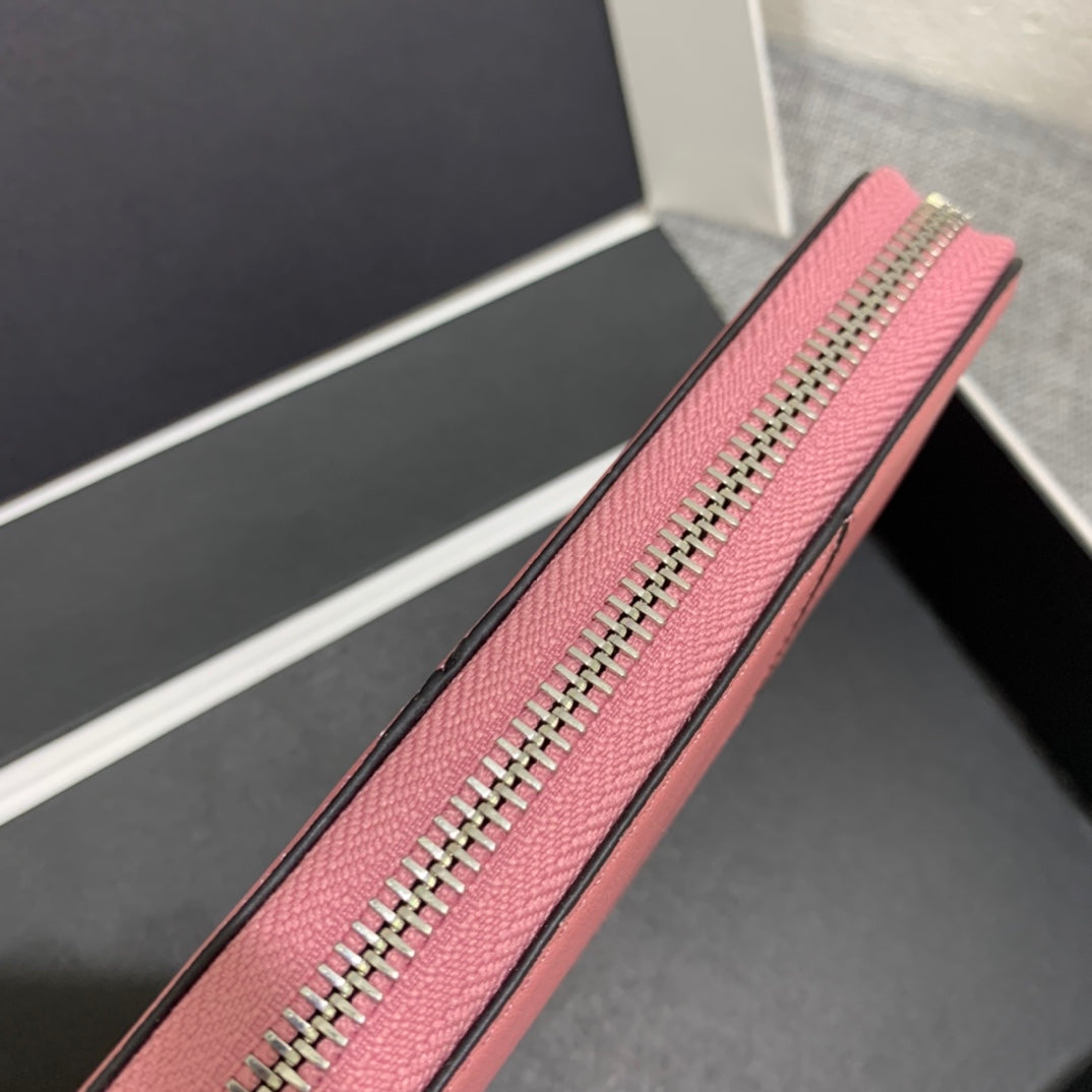 Loewe Puzzle zip around wallet 拉鍊長夾
