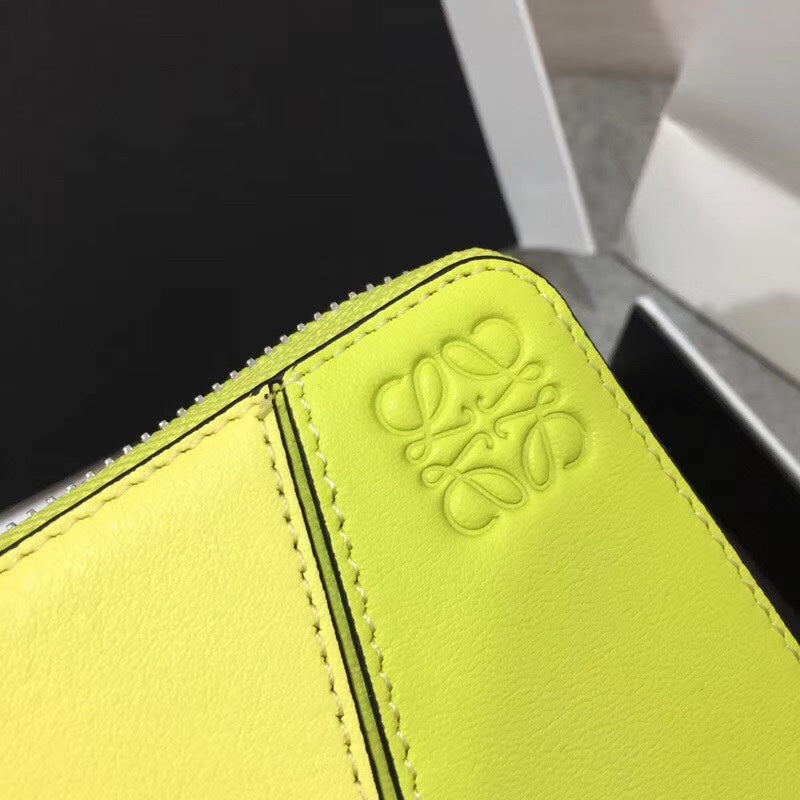 Loewe Puzzle系列 拉鍊短夾