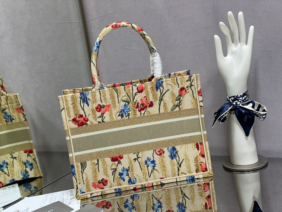 Dior Book Tote-小號36.5cm-新年限定花卉
