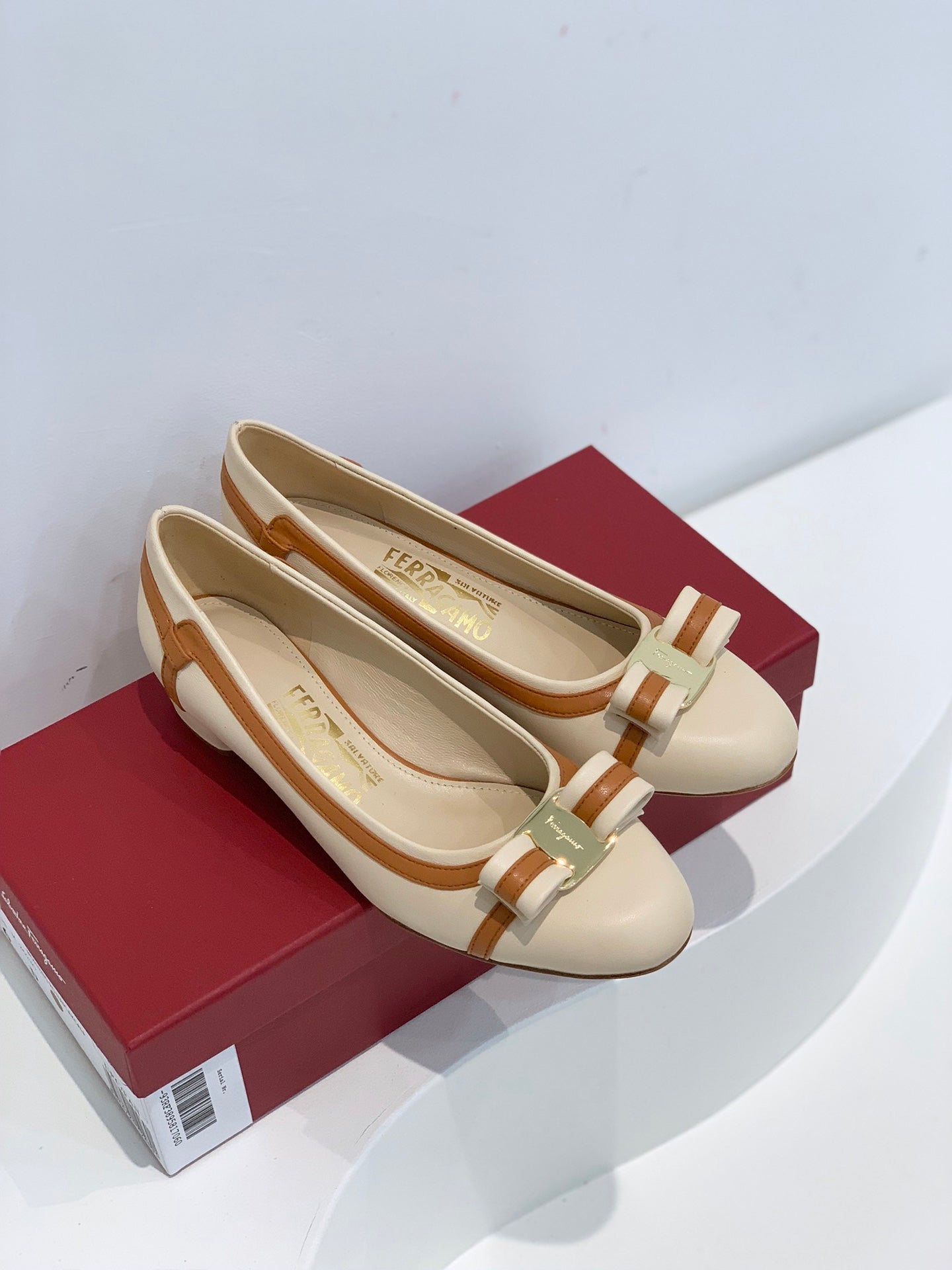 Salvatore Ferragamo鞋-菲拉格慕 VARA蝴蝶結 拼接低粗跟鞋