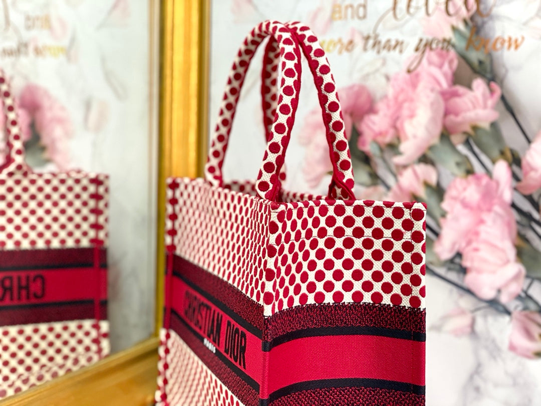 Dior Book Tote-小號36.5cm-刺繡波點