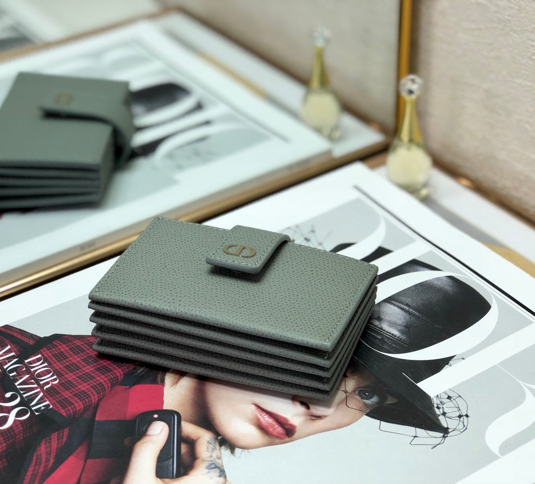 Dior 風琴卡包