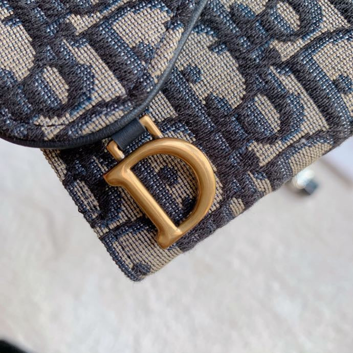 Dior 馬鞍老花三折短夾