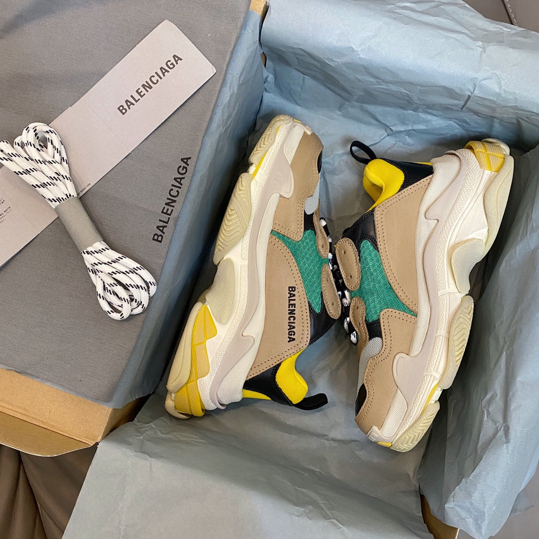 Balenciaga 巴黎世家-Triple S 老爹鞋