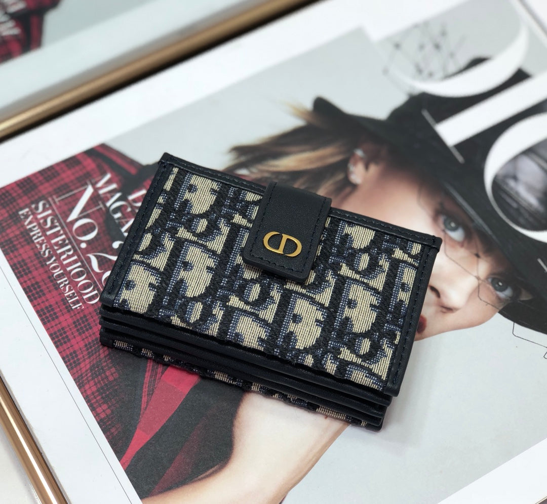 Dior 多隔層風琴卡包