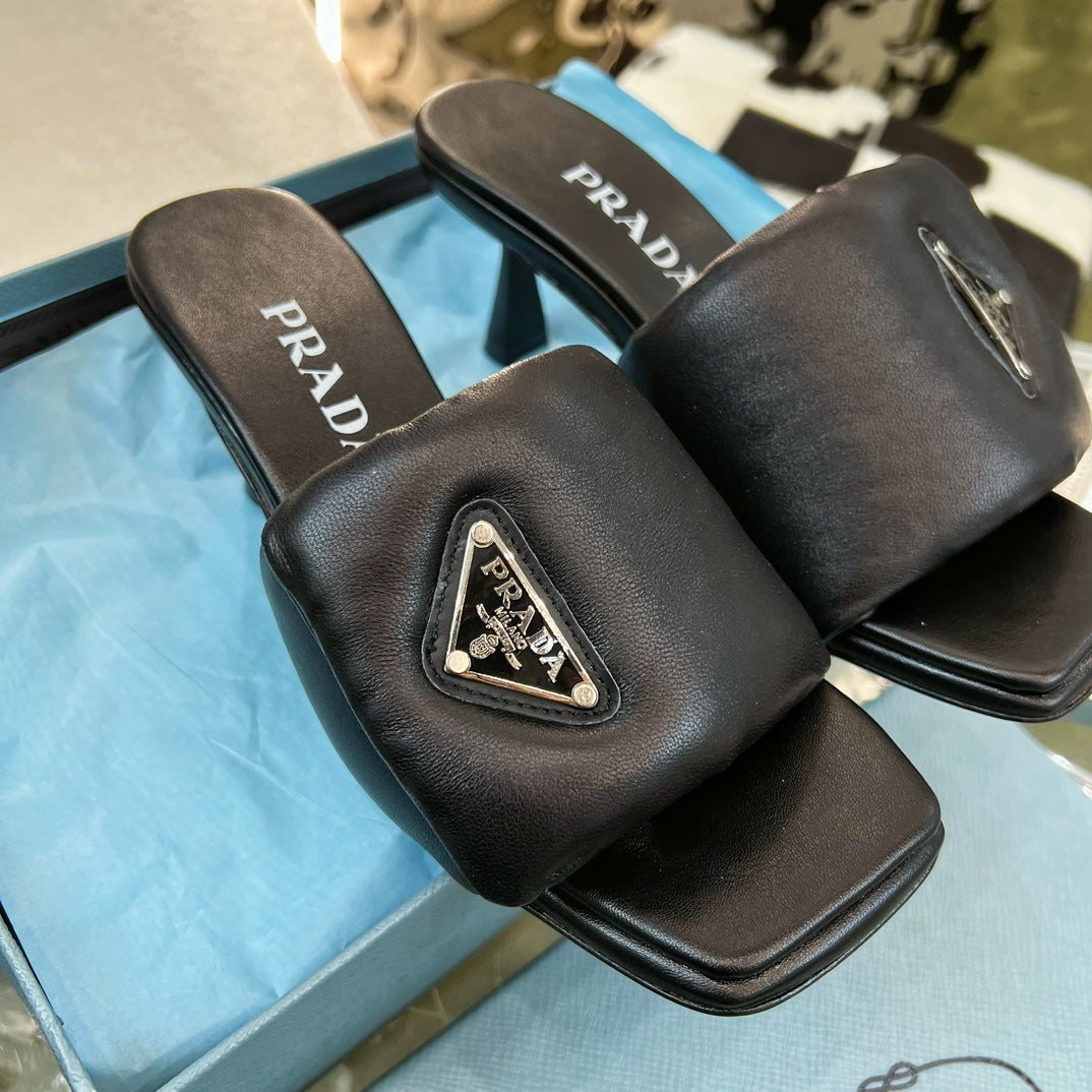 普P家-2023春夏新款 羊皮泡泡麵包跟拖鞋 6.5cm
